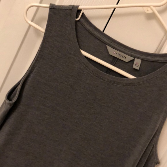 Athleta side split tank - Picture 4 of 4